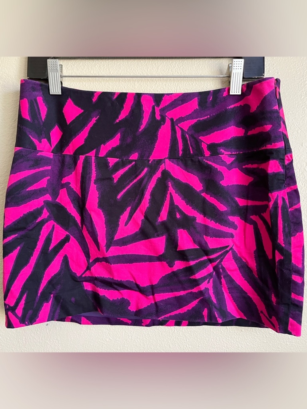 Express Purple & Fuchsia Tropical Print Mini Skirt Size 6 lined